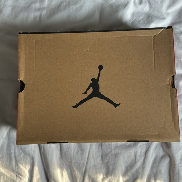 Air Jordan 12 Retro Mens Size 11.5. Black and university gold and black - Picture 7 of 7